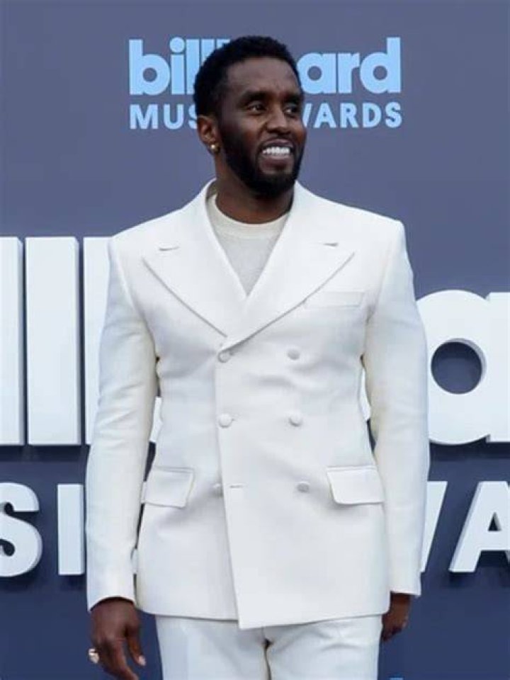 Diddy in White Suit: A Fashion Statement to Remember