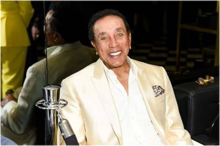 Unveiling the Wealth of a Legend: Smokey Robinson Net Worth